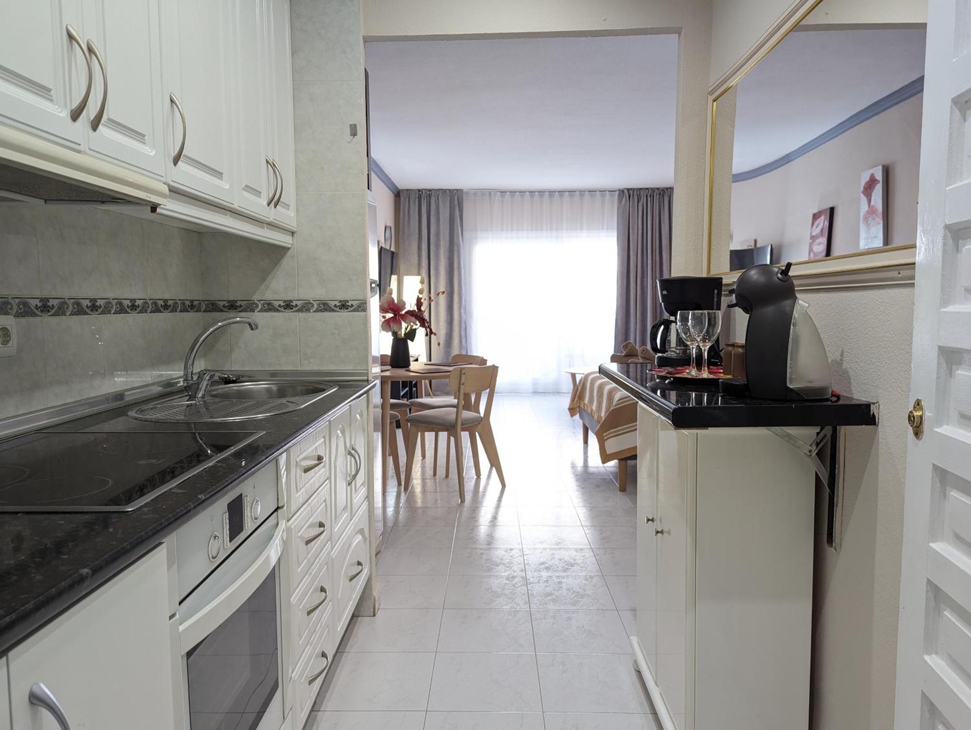 Estudio Benalbeach New Бенальмадена Номер фото